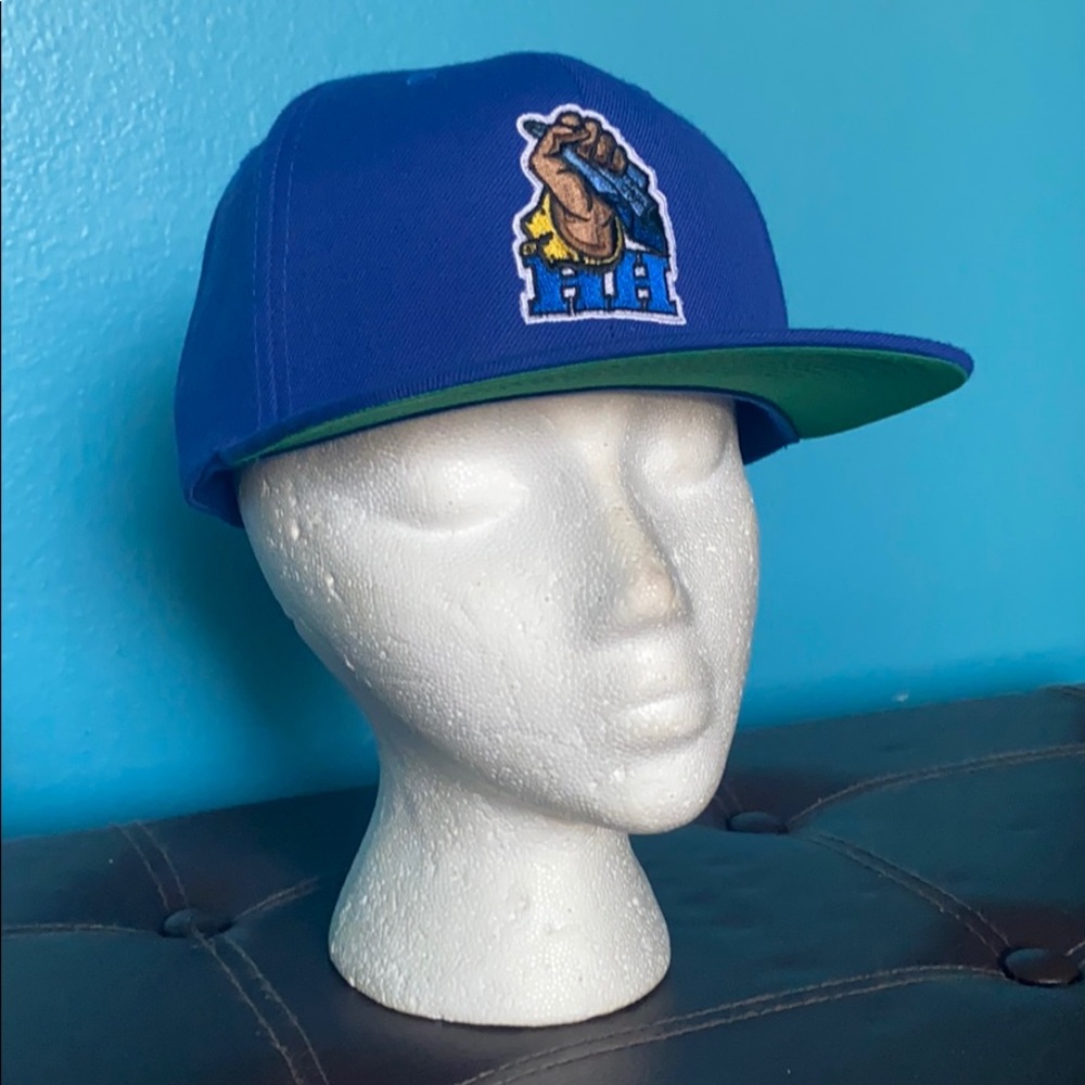 H&H design SnapBack